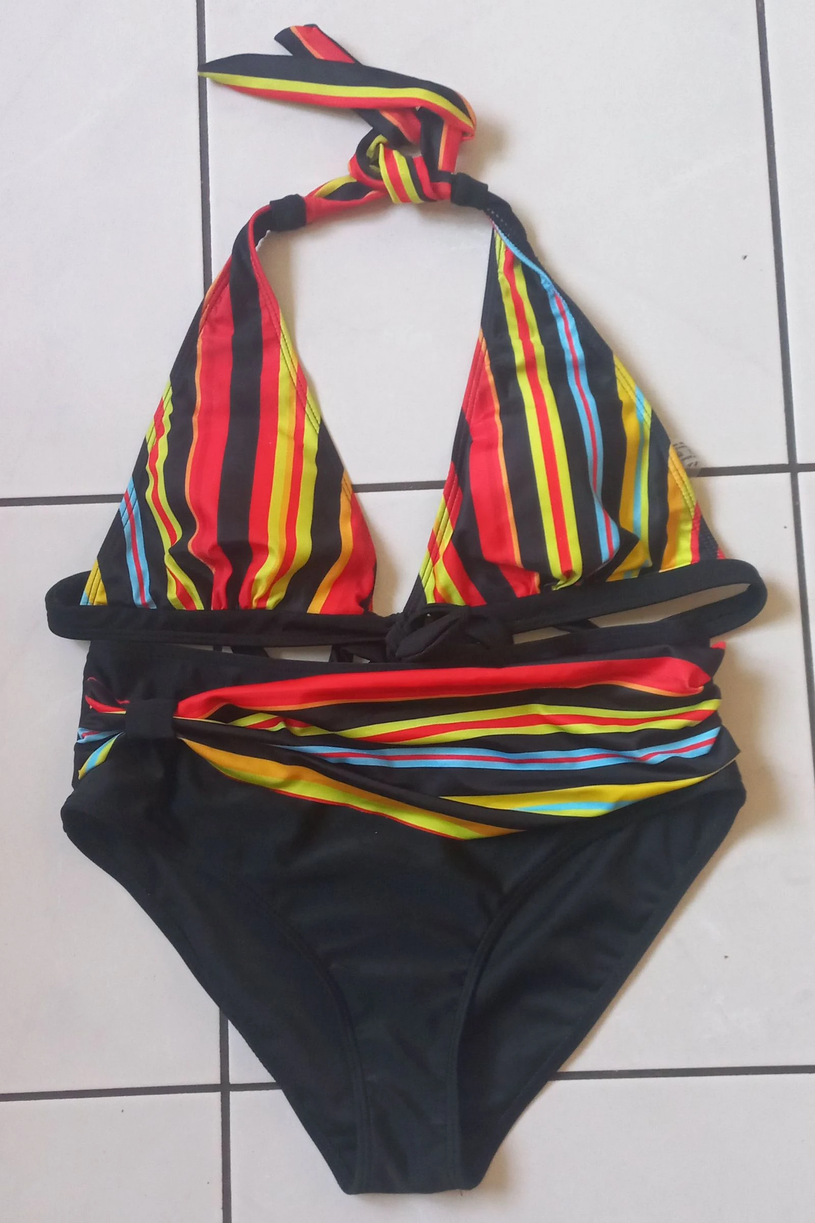 Maillot de bains 2 pièces 